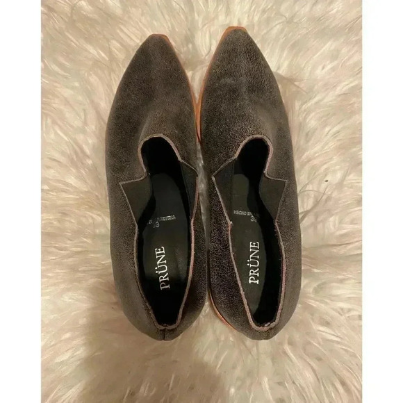 Prune Mules  - Picture 2 of 5